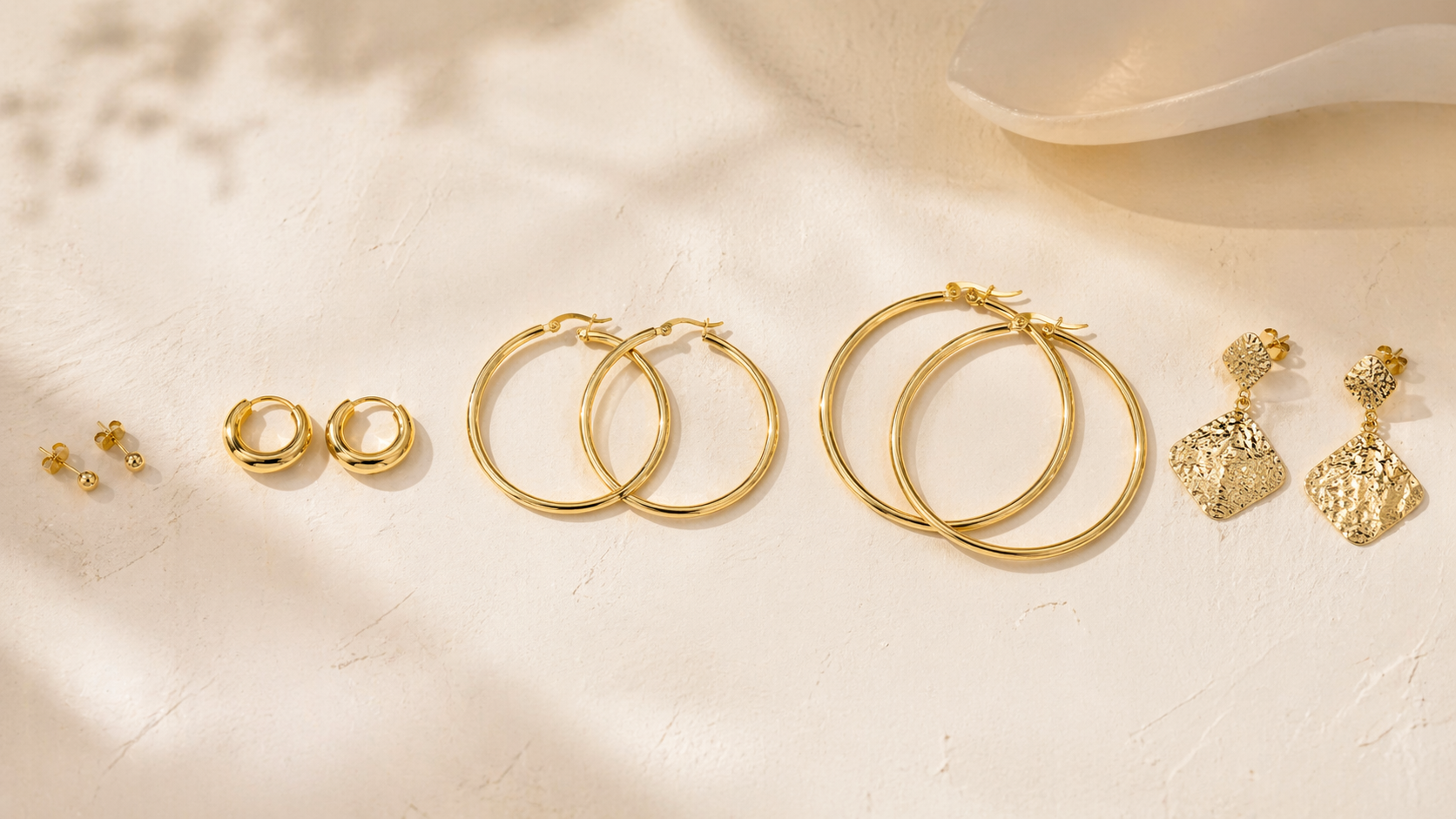 Comment choisir ses boucles d'oreilles selon sa morphologie – Guide Bijouly